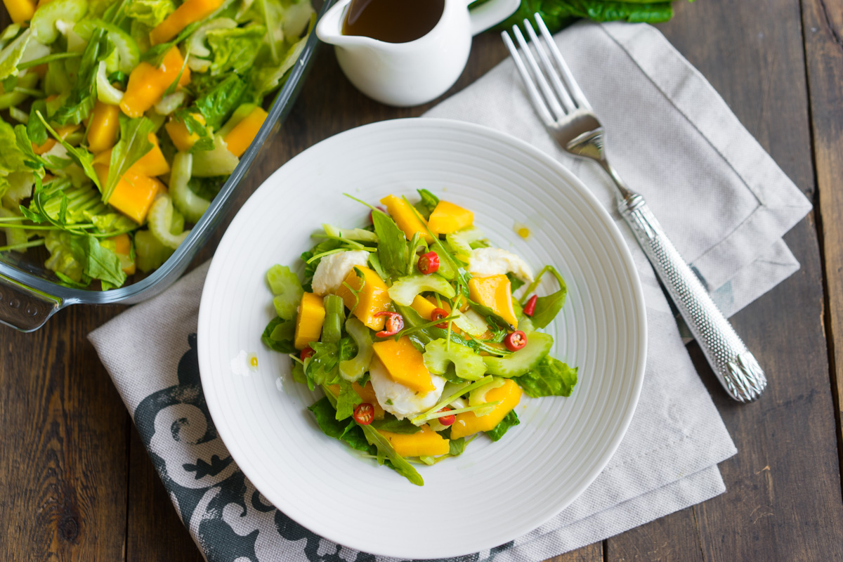 11 Salată cu Mango și Mozzarella