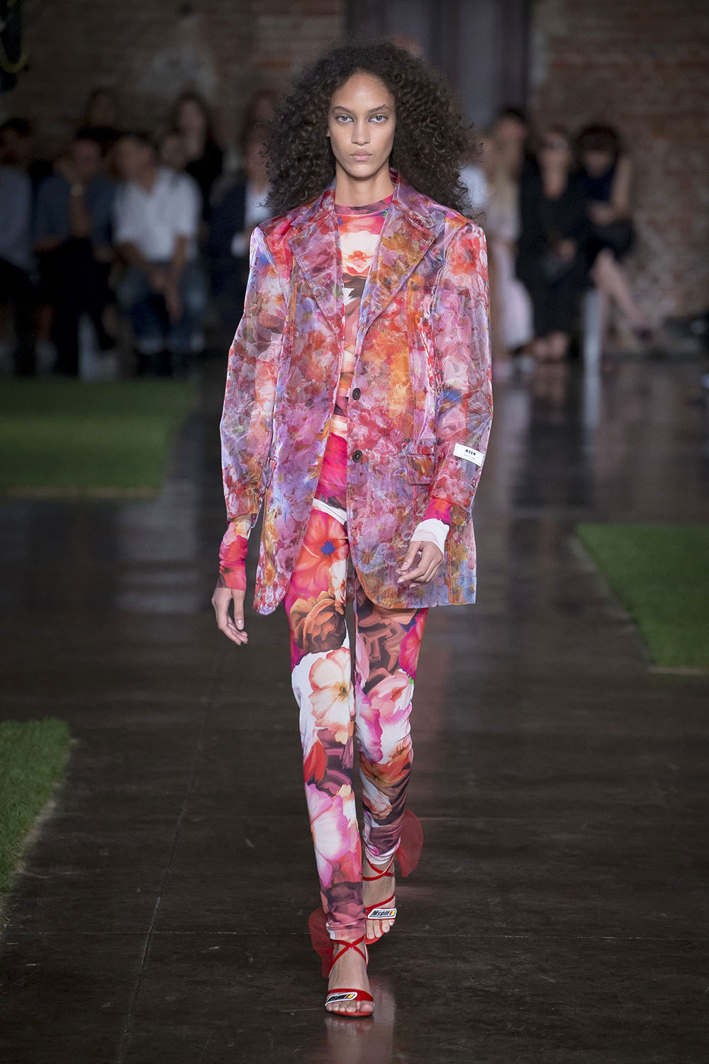 Pantaloni dama cu imprimeu floral vara 2019